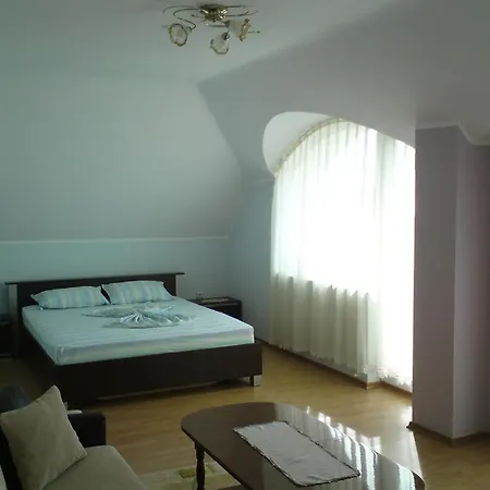 Guest house Roni 3*